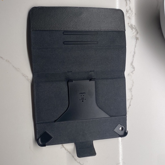 3/$10 Belkin iPad mini pebble gray cover with stand - Picture 7 of 8